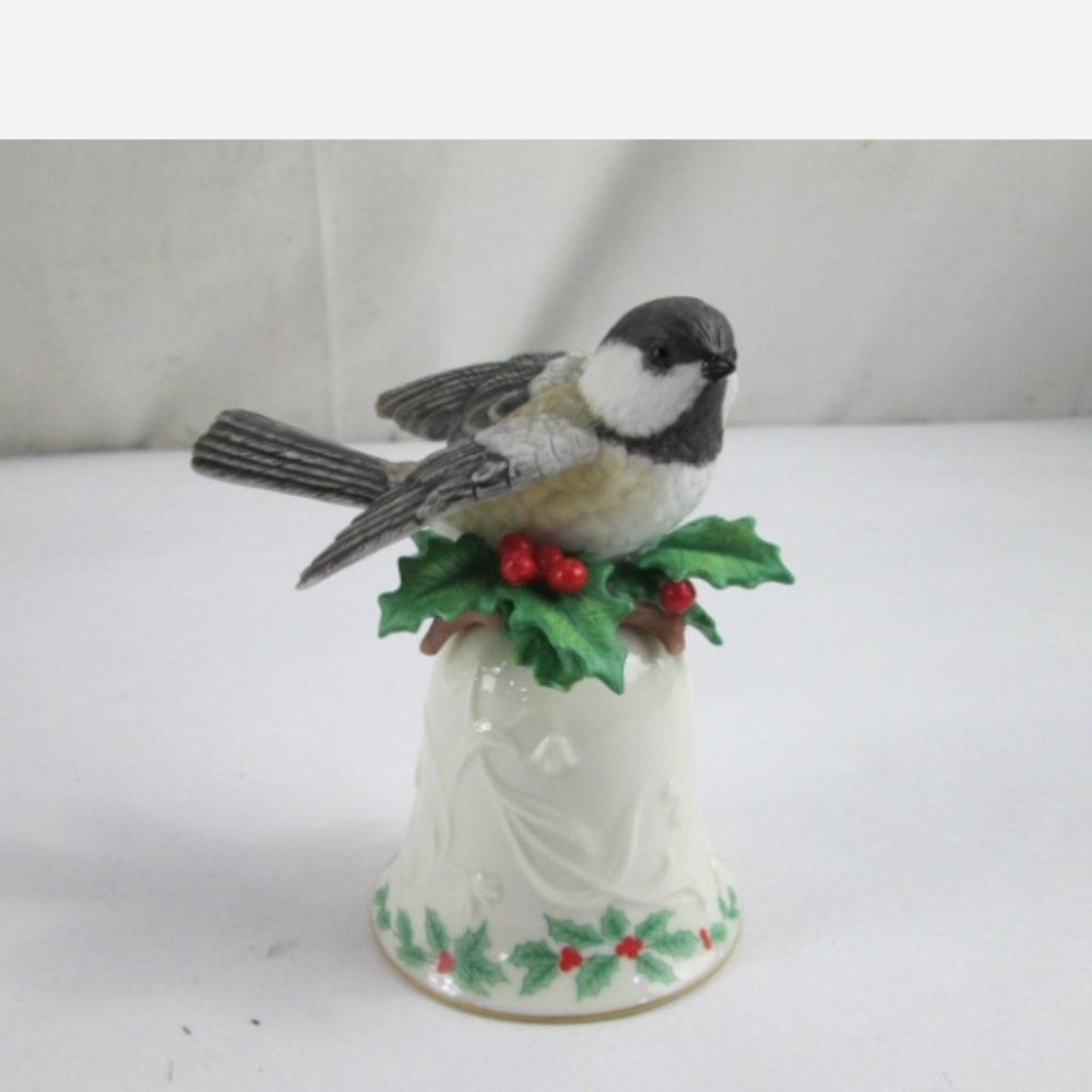 1991 Lenox Bird Collection Fine Porcelain Black Capped Chickadee Bell with Box